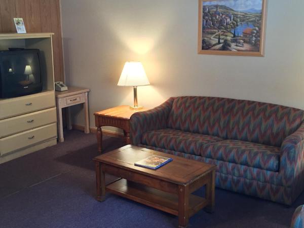 MacThrift Motor Inn : photo 3 de la chambre suite 2 chambres
