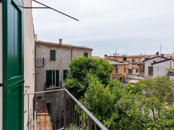 Palazzo delle Guglie - Residenze : photo 4 de la chambre appartement 2 chambres deluxe avec balcon