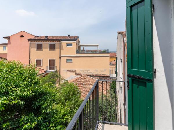 Palazzo delle Guglie - Residenze : photo 5 de la chambre appartement 2 chambres deluxe avec balcon