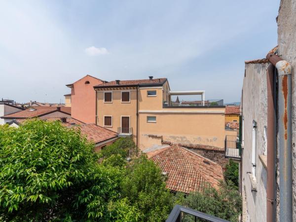 Palazzo delle Guglie - Residenze : photo 6 de la chambre appartement 2 chambres deluxe avec balcon