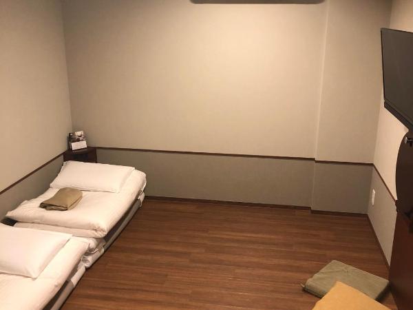 Hotel Meldia Osaka Higobashi : photo 1 de la chambre chambre lits jumeaux