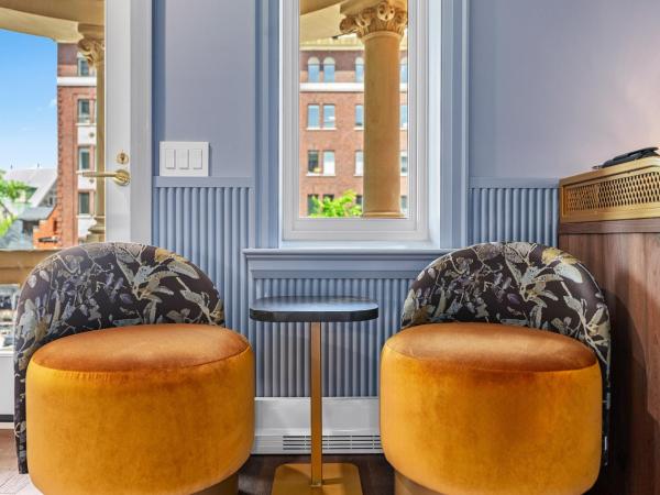 Hôtel Maurice : photo 7 de la chambre chambre lit queen-size avec balcon