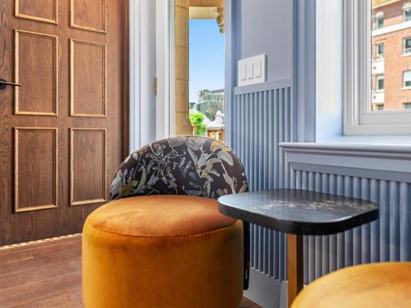 Hôtel Maurice : photo 6 de la chambre chambre lit queen-size avec balcon