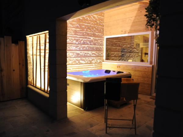 L'alcôve d'Aliénor : photo 2 de la chambre chambre lit queen-size 