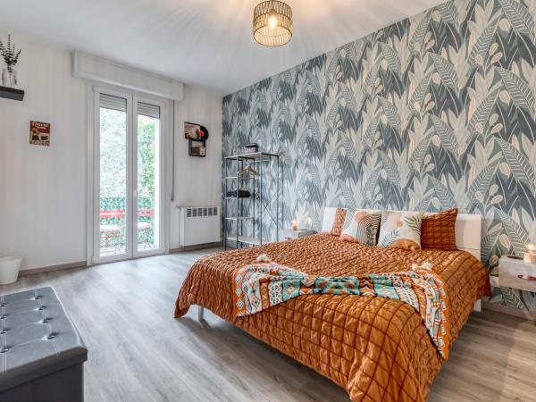 Wanderlust Rooms Bologna San Donato : photo 4 de la chambre chambre lit king-size avec balcon