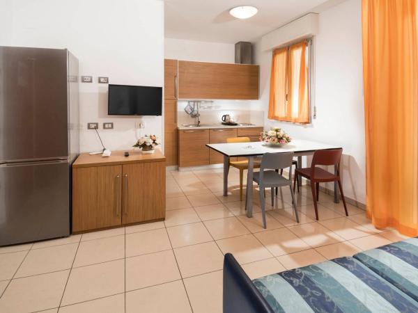 Residence Marzia : photo 5 de la chambre appartement avec balcon