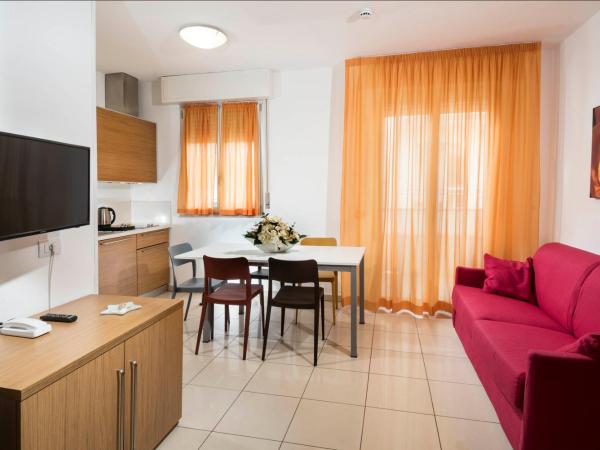 Residence Marzia : photo 4 de la chambre appartement avec balcon