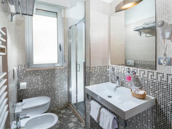 Residence Marzia : photo 6 de la chambre appartement avec balcon