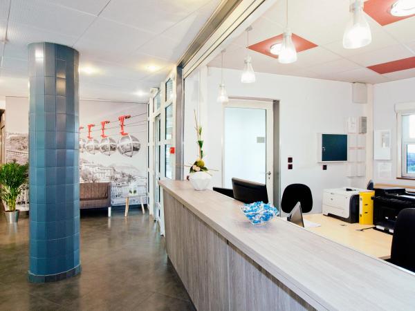 Séjours & Affaires Grenoble Marie Curie : photo 2 de la chambre studio standard