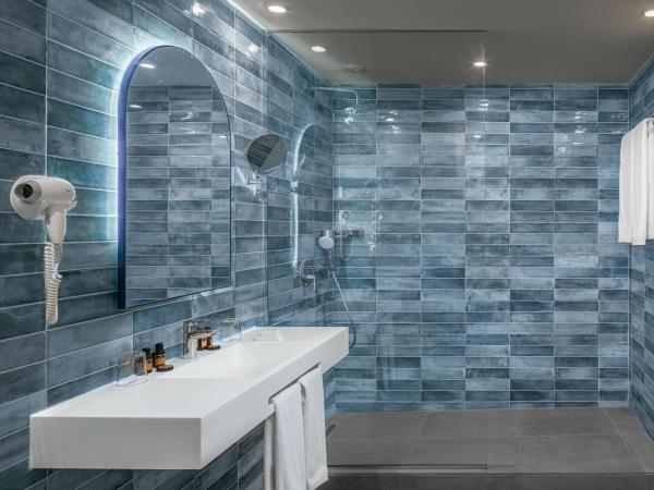 Red Hotel Marrakech : photo 4 de la chambre chambre triple - vue sur gare