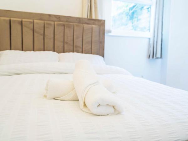 Majestic Inn : photo 4 de la chambre chambre double avec salle de bains commune