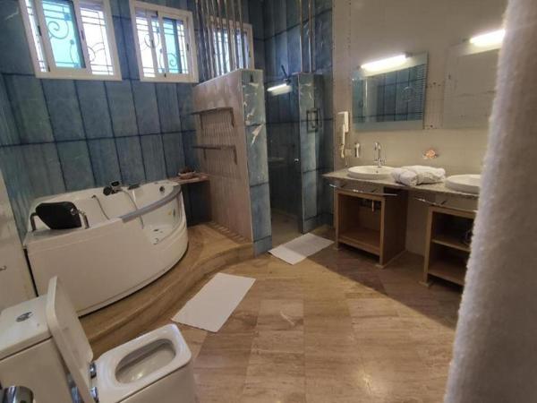 Qodwa Palace, Rabat Menzeh : photo 4 de la chambre villa avec piscine privée
