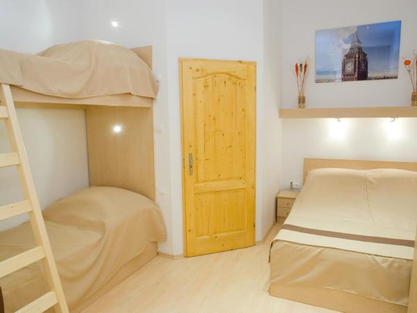 Centrooms House : photo 2 de la chambre chambre triple