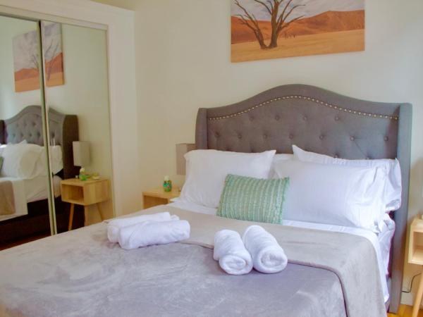 Spacious 2 Bedroom in East Village NYC : photo 4 de la chambre appartement 2 chambres de luxe avec vue sur le jardin