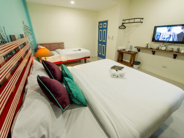 The Pho Thong Phuket : photo 1 de la chambre chambre triple deluxe