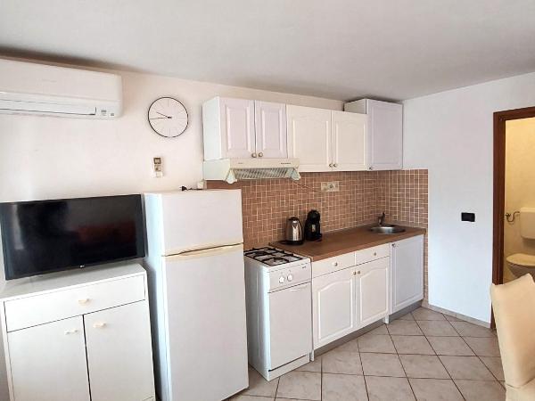 MARA House with Apartments : photo 5 de la chambre appartement avec balcon