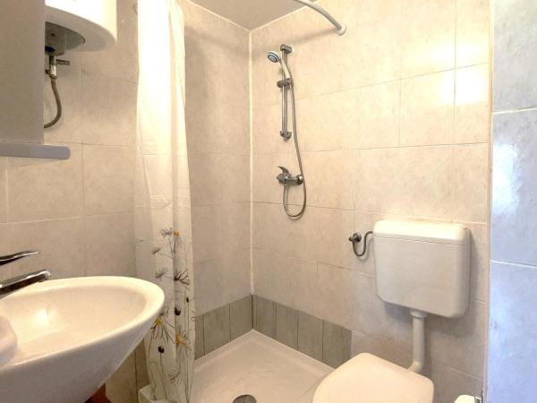 MARA House with Apartments : photo 9 de la chambre appartement avec balcon