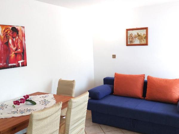 MARA House with Apartments : photo 8 de la chambre appartement avec balcon