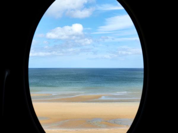 Le Grand Hotel de Cabourg - MGallery Collection : photo 2 de la chambre suite