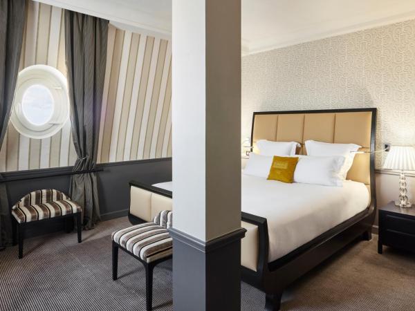 Le Grand Hotel de Cabourg - MGallery Collection : photo 3 de la chambre suite