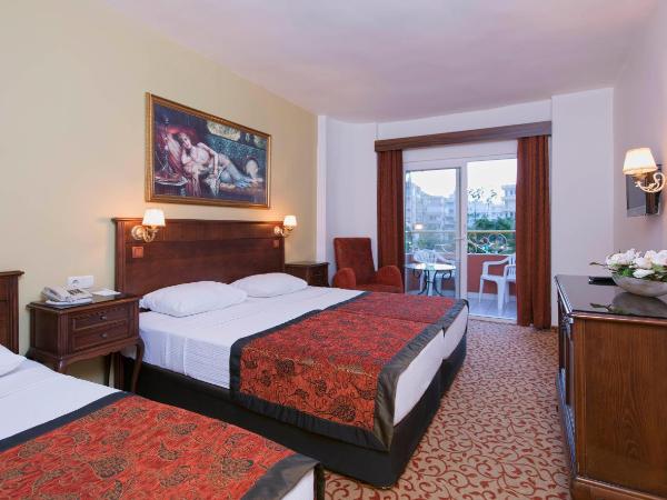 Museum Hotel Antique Roman Palace - Adults Only Ultra All Inclusive : photo 3 de la chambre chambre triple supérieure