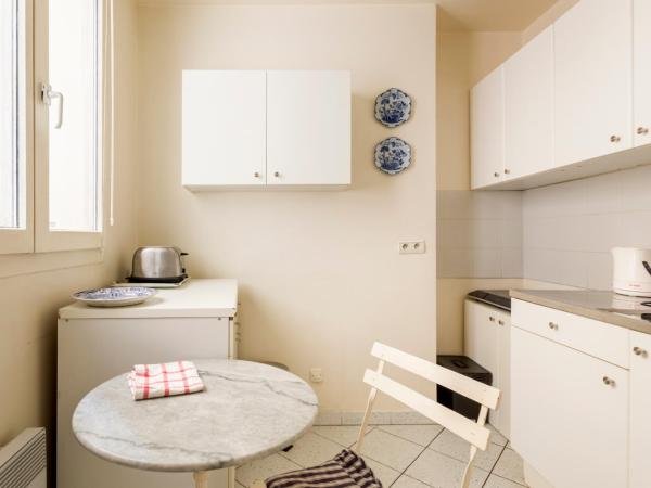 Faubourg Saint-Honore 1 BDR : photo 2 de la chambre appartement