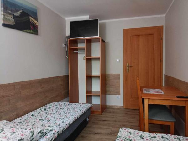 Pensjonat Przystań : photo 2 de la chambre petite chambre lits jumeaux