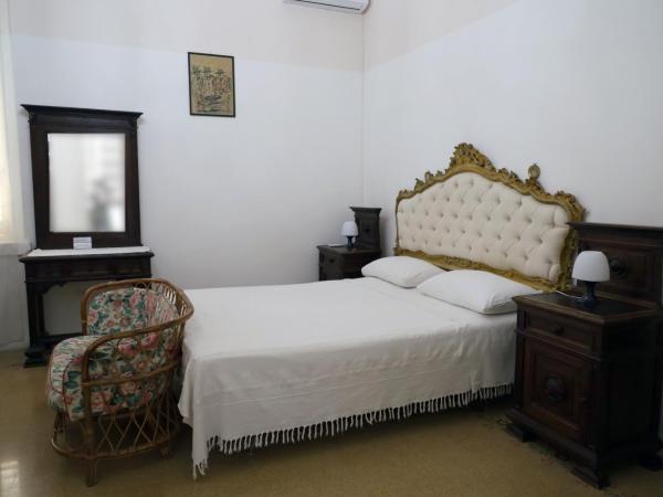 B&B Villa Pallante : photo 4 de la chambre chambre deluxe (2 adultes + 1 enfant)