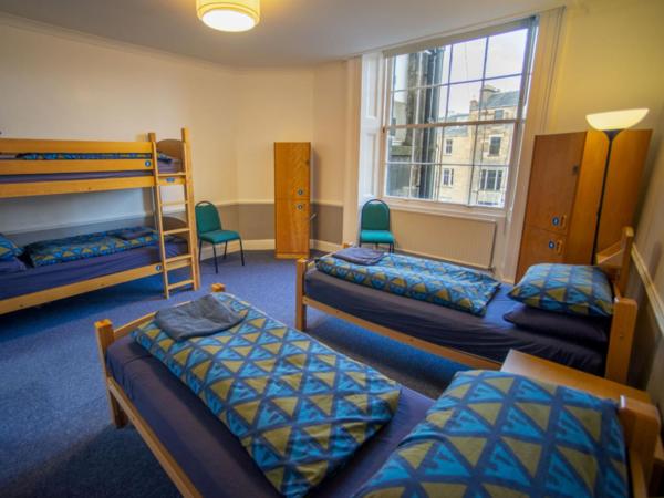Glasgow Youth Hostel : photo 7 de la chambre chambre privée 4 personnes avec salle de bains privative