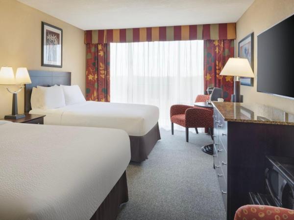Holiday Inn & Suites Orlando SW - Celebration Area, an IHG Hotel : photo 6 de la chambre chambre standard avec 2 lits queen-size