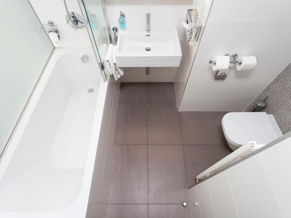 Hotel Carol : photo 4 de la chambre chambre deluxe double ou lits jumeaux