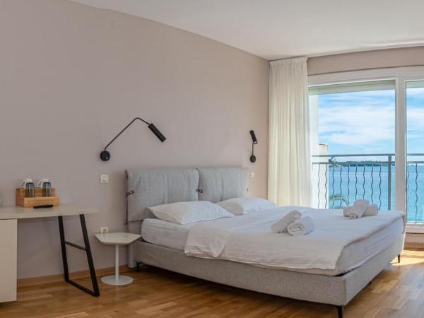 Bed & Breakfast Blu Locanda : photo 2 de la chambre chambre double - vue sur mer