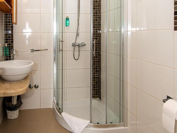 Bed & Breakfast Blu Locanda : photo 6 de la chambre chambre double - vue sur mer