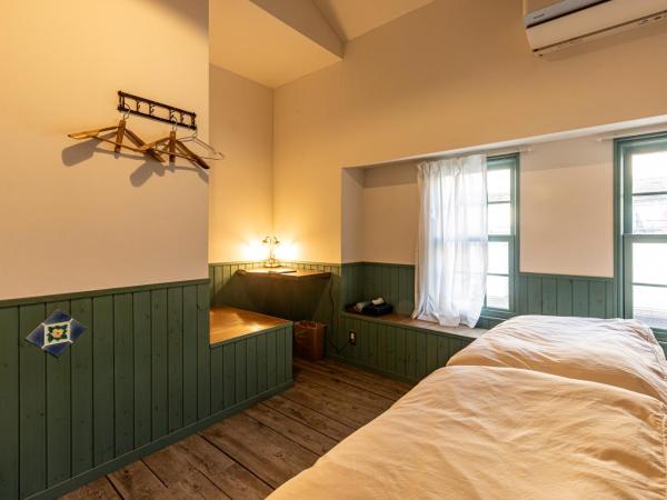 CoBo Hostel : photo 9 de la chambre petite chambre double