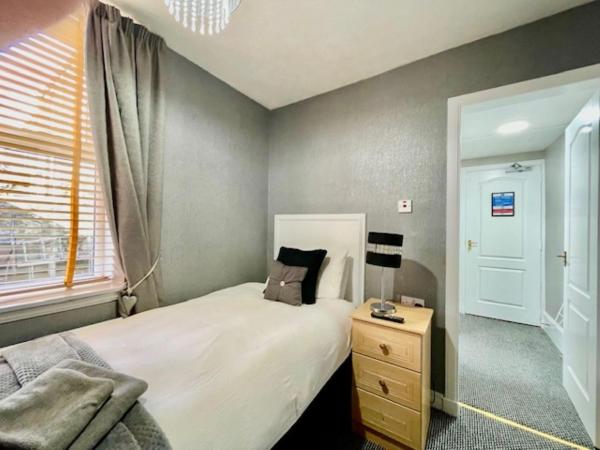 Vaila Guest House : photo 3 de la chambre chambre simple avec salle de bains privative