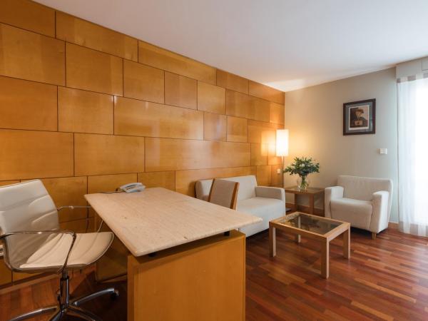 Hotel Ciudad de Valladolid : photo 1 de la chambre suite junior