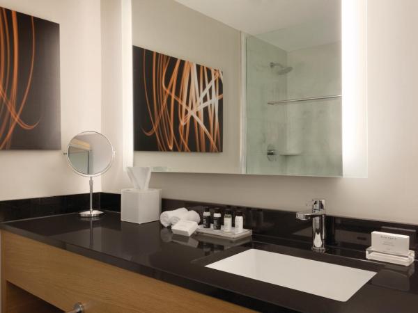 Executive Hotel Le Soleil New York : photo 7 de la chambre suite lit queen-size exécutive avec canapé-lit