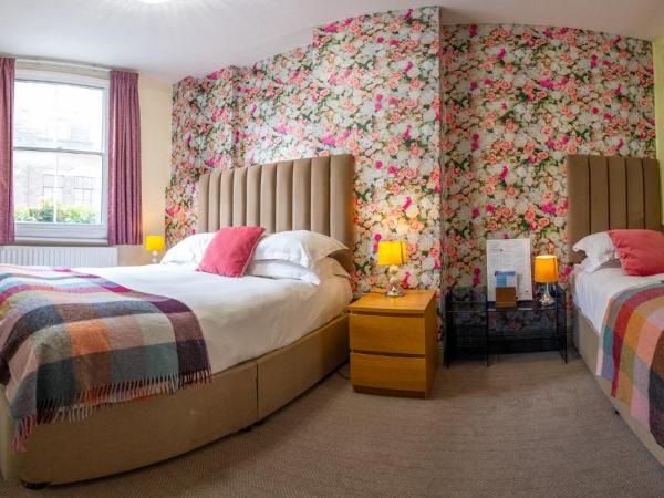 The Griffin Belle Hotel Vauxhall : photo 2 de la chambre chambre triple classique