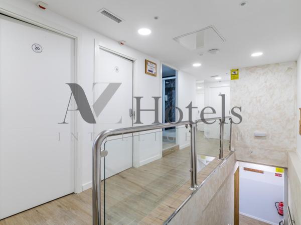 AYZ Princesa-Auto check-in property : photo 10 de la chambre chambre double avec salle de bains privative