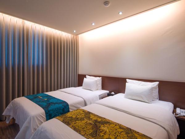 Namsan Hill Hotel : photo 4 de la chambre chambre lits jumeaux deluxe
