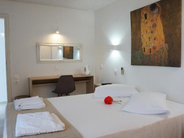 Maria Elena - Suite Home : photo 7 de la chambre chambre double