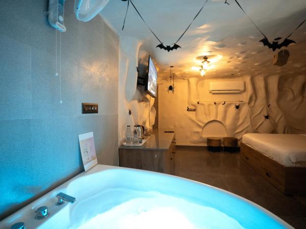 Orsom Stays - Sector 42 Gurgaon : photo 7 de la chambre chambre lit king-size standard