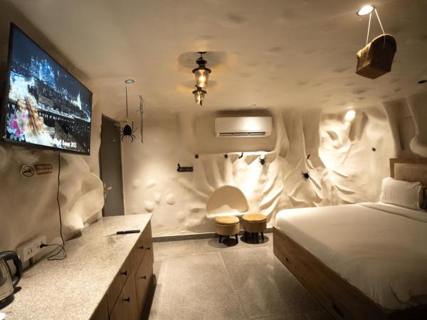 Orsom Stays - Sector 42 Gurgaon : photo 9 de la chambre chambre lit king-size standard