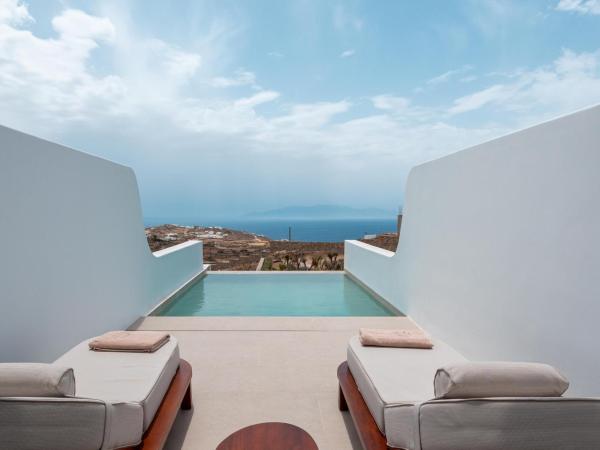 Muse Of Mykonos Luxury Suites : photo 1 de la chambre deluxe suite with outdoor pool