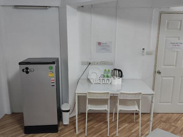 Doodle Lodge Bangkok : photo 6 de la chambre chambre double ou lits jumeaux