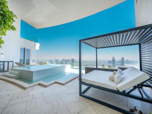 FIVE Jumeirah Village : photo 2 de la chambre villa sky 2 chambres avec piscine privée