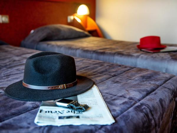 Hôtel La Solitude : photo 4 de la chambre hébergement duplex 