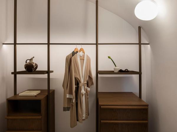 Canaves Ena - Small Luxury Hotels of the World : photo 6 de la chambre suite junior - vue sur caldeira