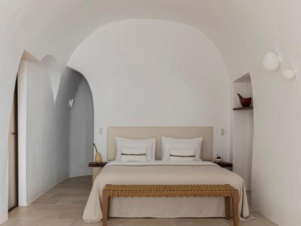 Canaves Ena - Small Luxury Hotels of the World : photo 4 de la chambre suite junior - vue sur caldeira