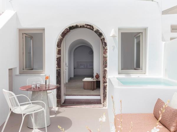 Canaves Ena - Small Luxury Hotels of the World : photo 4 de la chambre suite supérieure avec bassin profond